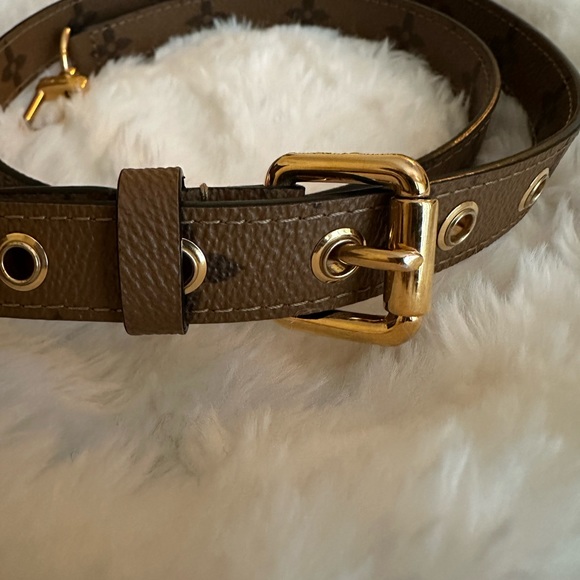 Authentic Louis Vuitton Pochette Métis - Reverse Monogram - Picture 15 of 16